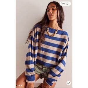 We The Free Into the Blue Wool Blend Size Small Cropped Sweater EUC